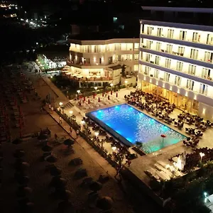 Elesio 4*, Golem (Tirana) Albanie